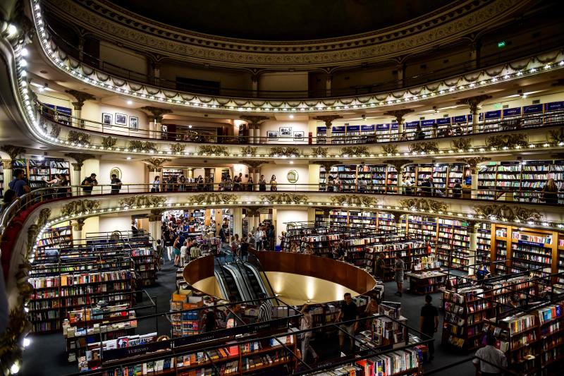 Reinaugurado en 2000 como librería, hoy es la más grande de América Latina y cuenta con 90.000 títulos y más de 200.000 libros, distribuidos en sus tres pisos y su subsuelo