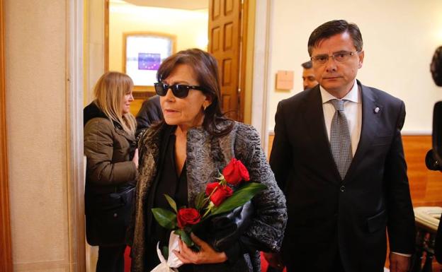 Soledad Saavedra agradece la «despedida por la puerta grande» que le está brindando Asturias