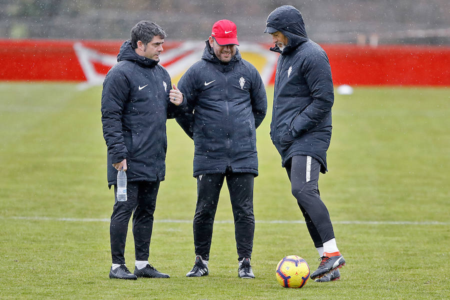 Los rojiblancos preparan su partido ante el Alcorcón
