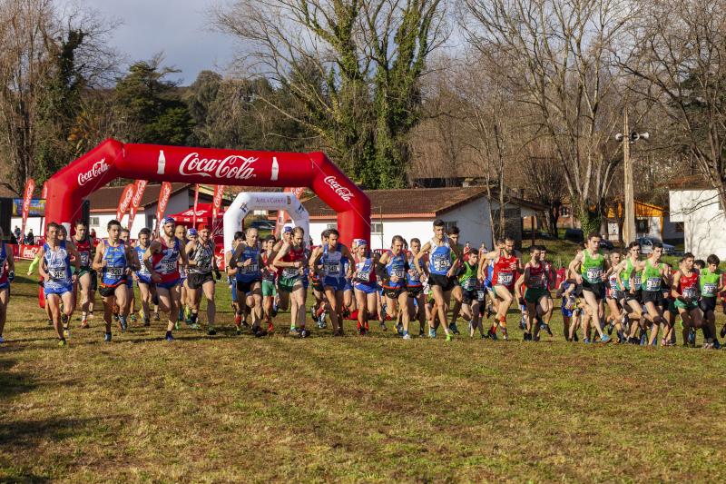 Moha Bakkali (Universidad) e Isabel Barreiro (Gijón Atletismo) han logrado los triunfos individuales Campeonato de Asturias de Cross Largo por Clubes, disputado en Perlora. Han participado más de 270 atletas.