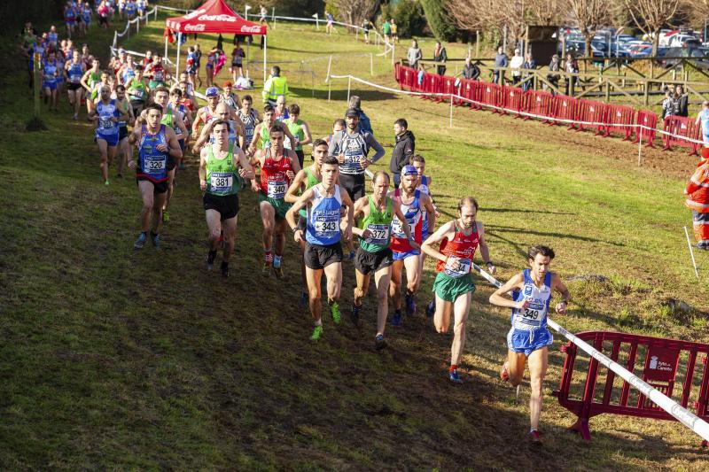 Moha Bakkali (Universidad) e Isabel Barreiro (Gijón Atletismo) han logrado los triunfos individuales Campeonato de Asturias de Cross Largo por Clubes, disputado en Perlora. Han participado más de 270 atletas.