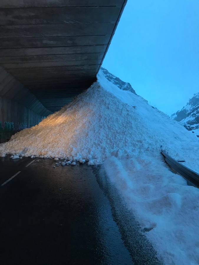 Cuatro muertos, calles anegadas por toda la región, cortes de varias carreteras, centros educativos cerrados y la evacuación preventiva de la central térmica de Lada, entre los múltiples incidentes de las inundaciones.