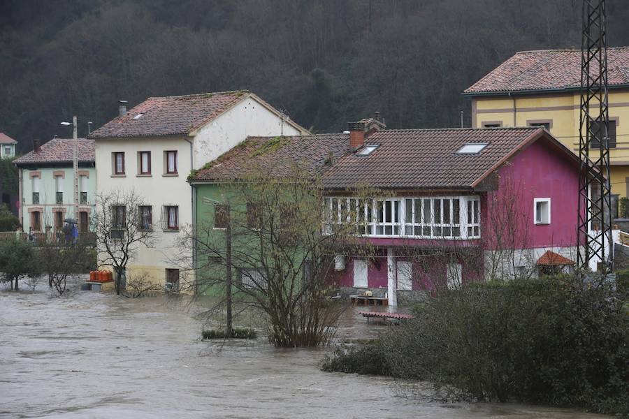 El temporal de Asturias ha dejado multitud de destrozos en Trubia