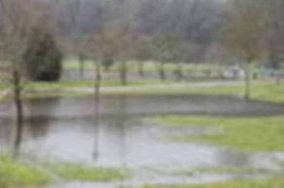 La villa se intenta recuperar este jueves de las importantes inundaciones sufridas durante la jornada del miércoles y confía en que hoy las lluvias no sean tan intensas