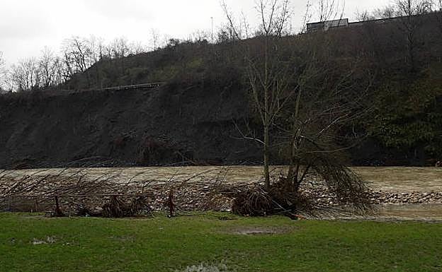 Zona afectada por el desprendimiento a la altura del pozo Villar.