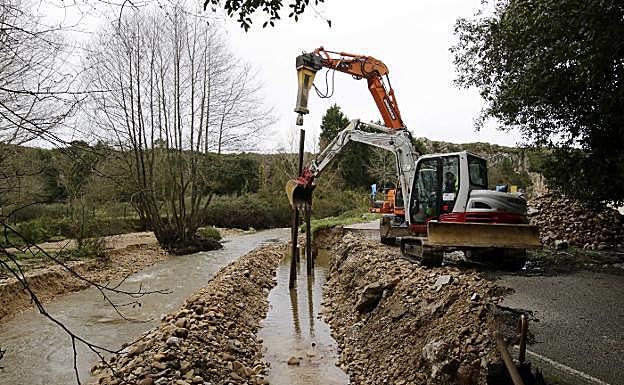 Cerrada al paso de camiones la carretera del Pontón 