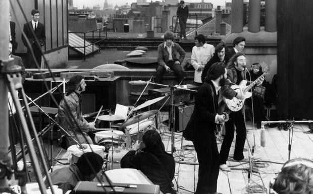 Ultima actuación de los Beatles en la azotea del edificio Apple.