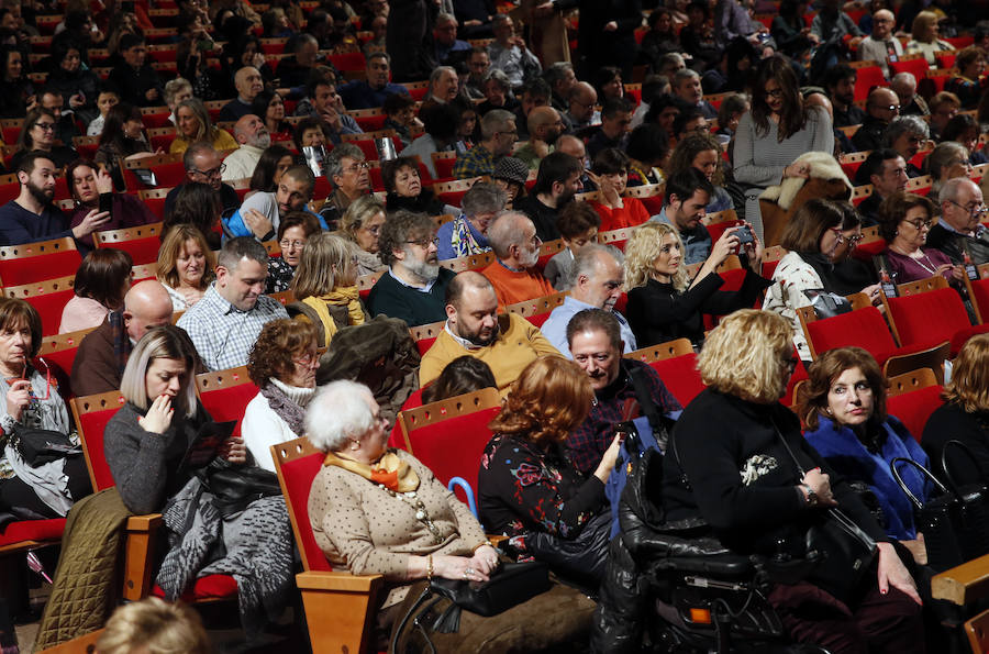 La compañía catalana impresionó al público con una propuesta multisensorial cargada de imaginación