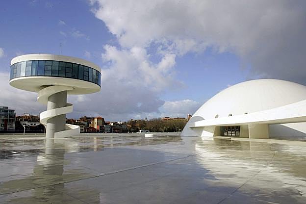 Vista general del Centro Niemeyer de Avilés. 