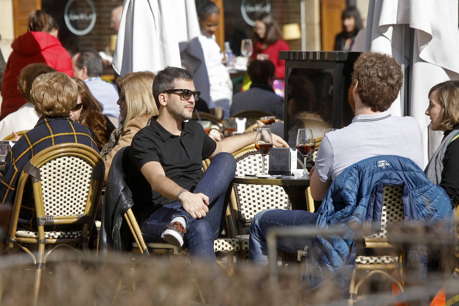 Las temperaturas estos días en El Principado hacen disfrutar de días primaverales