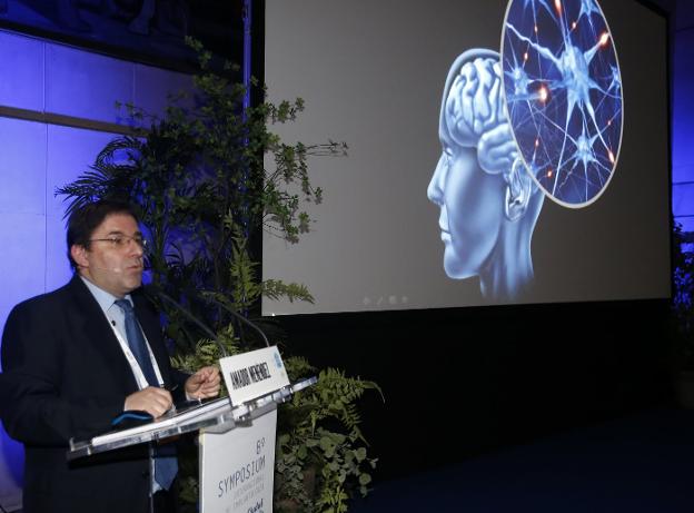'Viaje al futuro' en el Congreso de Implantología