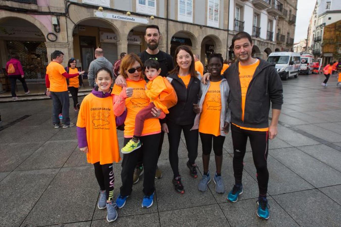 En Avilés, cientos de personas de todas las edades se han sumado a la carrera contra el cáncer de la Asociación Galbán.