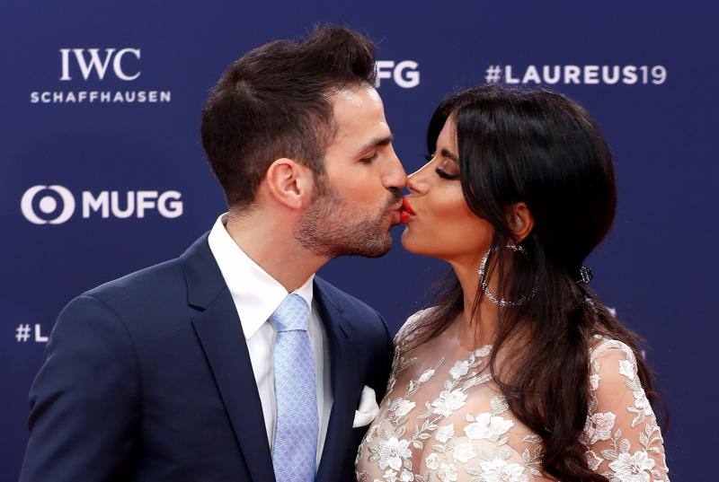 Los Laureus World Sports Awards, más conocidos como los premios Oscar del deporte, han celebrado su tradicional ceremonia. El glamour se ha impuesto sobre una alfombra roja en la que las zapatillas han sido más habituales que los tradicionales zapatos entre los invitados e invitadas.