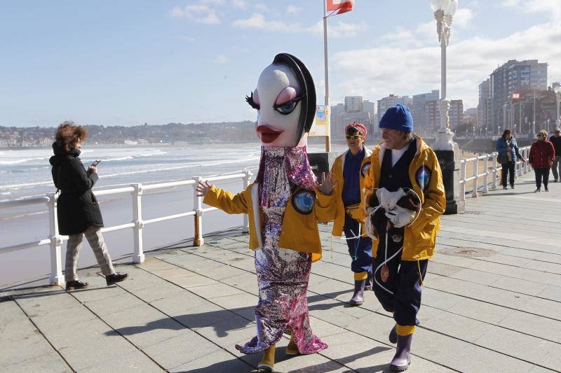 Este año estará acompañada de su chófer y de 'Rosiña', ambos brigadistas de la mar