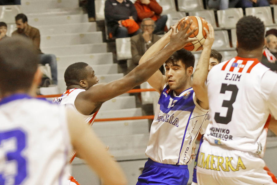 Fotos: Las imágenes del partido entre el Huniko Gijón Basket - Rosalía de Castro