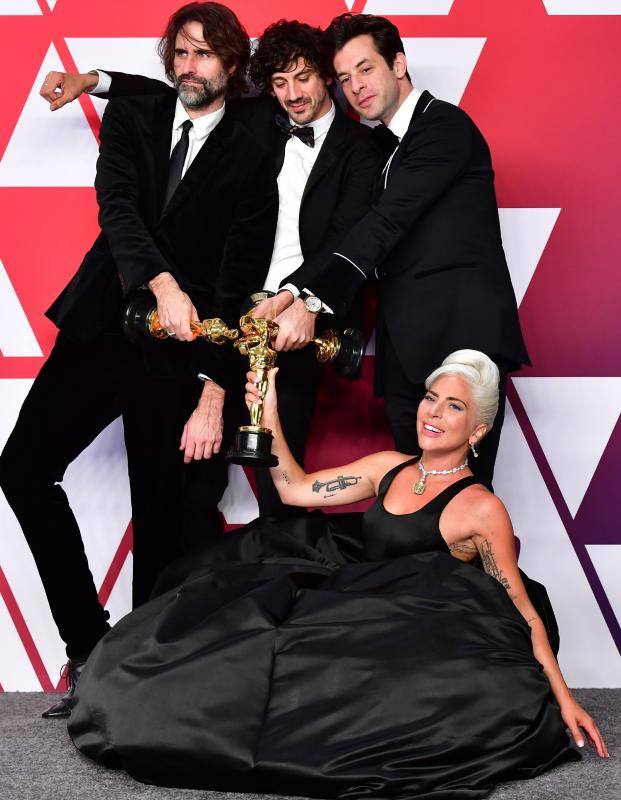 Los premiados posan con sus estatuillas después de una noche de grandes emociones en la gala de los Premios Oscar 2019