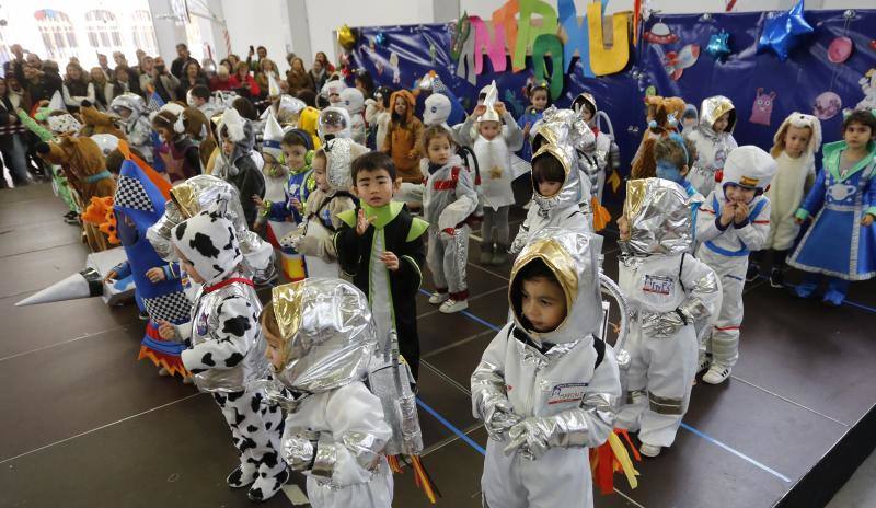 Fotos: Fiesta de disfraces entre los escolares gijoneses