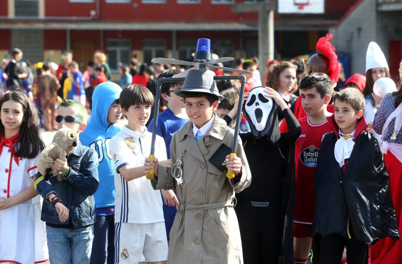 Alumnos de Infantil y Primaria hacen guiños con sus disfraces a la historia de Asturias, cine o a los clásicos héroes