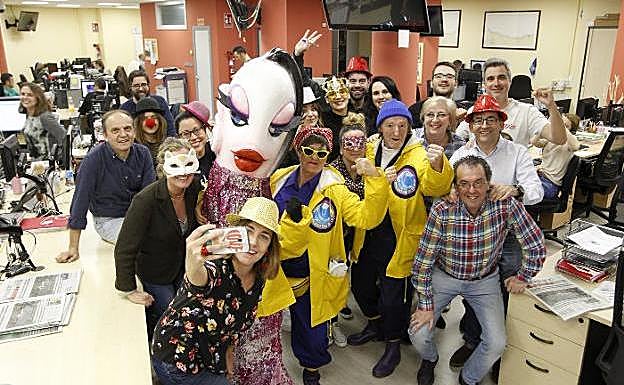 La sardina del Antroxu de Gijón, en EL COMERCIO