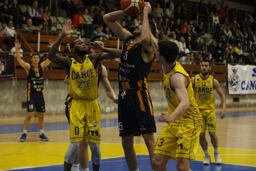 Con un gran acierto en el lanzamiento exterior los de Javi Rodríguez solventaron en el último cuarto su duelo ante el Real Canoe