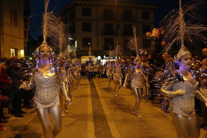 Los astronautas, las naves especiales y los extraterrestres toman las calles llaniscas