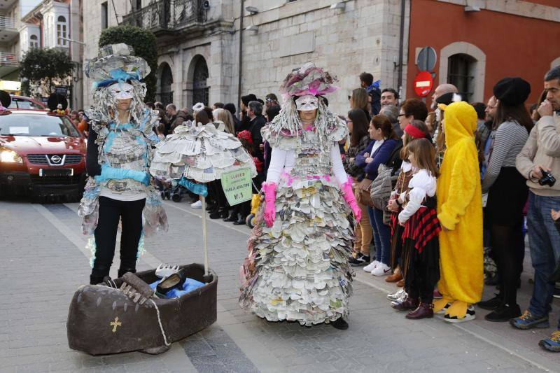 Los astronautas, las naves especiales y los extraterrestres toman las calles llaniscas