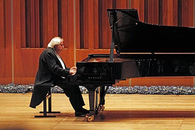 Grigory Sokolov, ayer, en el Auditorio Príncipe de Felipe de Oviedo. 