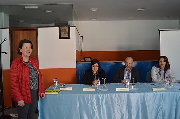 Dolores Loureiro, José Pérez y Alicia Fernández. 