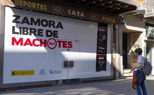Cartel contra el machismo en Zamora. 
