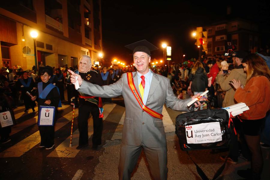 Fotos: ¿Estuviste en el desfile del Antroxu en Gijón? ¡Búscate! (2)