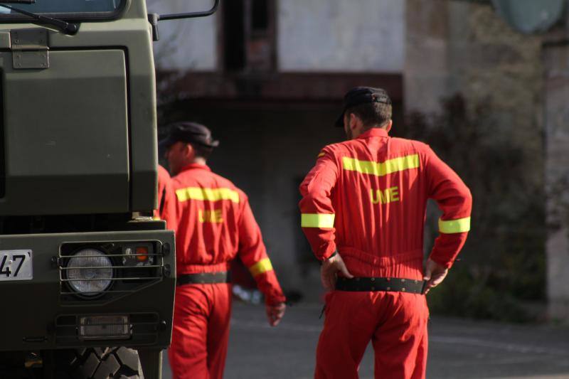 Fotos: Así trabaja la UME en el incendio de Llordón, en Cangas de Onís