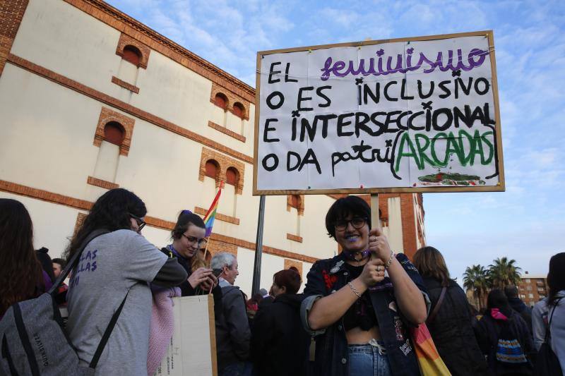 Cien mil personas reivindicaron el feminismo en Gijón en otra jornada histórica. Los carteles que portaban las manifestantes eran un claro símbolo de las protestas que inundaron la calle este viernes.