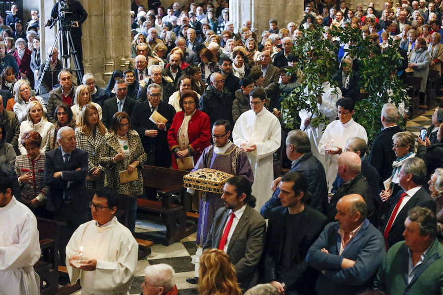 «Todos estamos preocupados por los escándalos que parecen no tener fin», aseguró el cardenal Angelo Becciu en una ceremonia abarrotada, donde el representante de la Santa Sede ha asegurado que «el mensaje de estos seminaristas mártires habla a España y habla a Europa con sus comunes raíces cristianas».