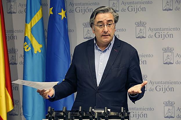 Pablo González, ayer, durante su rueda de prensa. 