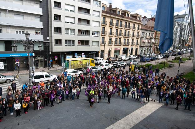 Concentración frente al Ayuntamiento de Siero. 