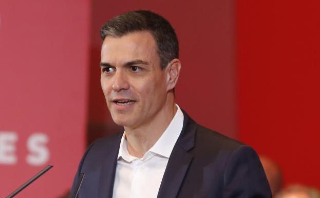 La oposición se lanza sobre Sánchez por el Falcon y sus «engaños» a los asturianos
