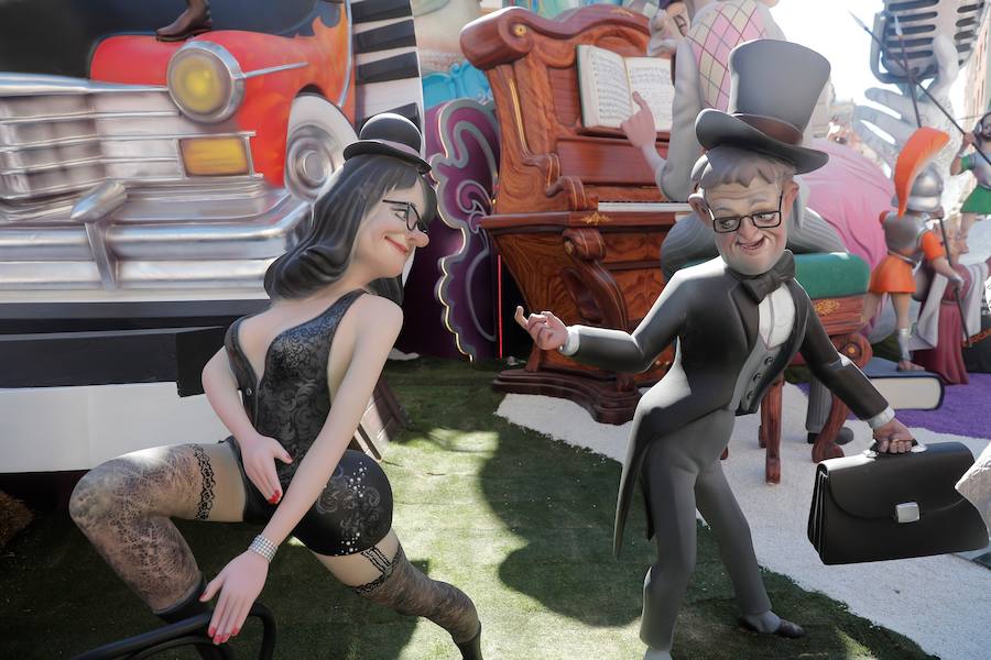 Las fallas valencianas han tenido como protagonistas a políticos del panorama nacional, como Pablo Casado o Pedro Sánchez y otros ligados a la actualidad catalana. Tampoco han faltado otros como Trump.