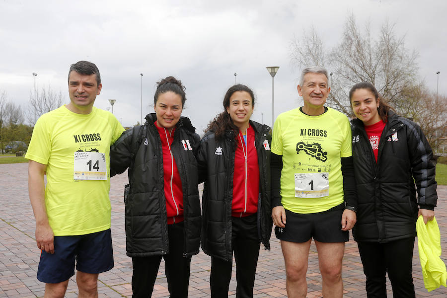 Jorge Pérez y Marta Díez se impusieron en una carrera en la que participaron 200 corredores .