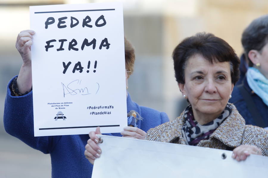 Locales comerciales lucirán los carteles de protesta en sus escaparates