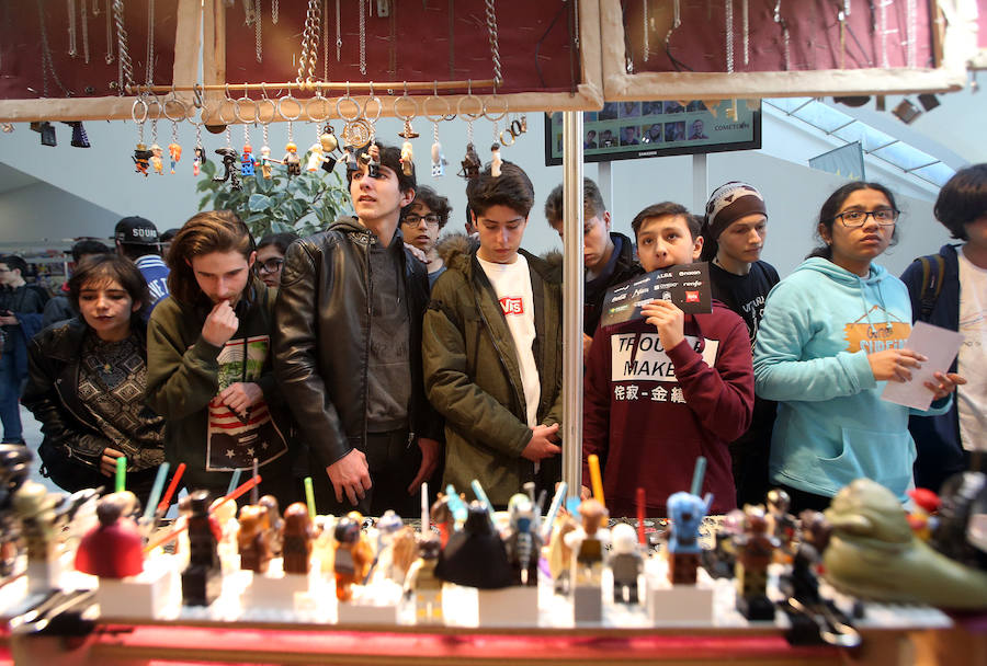 La Convención Juvenil de Cultura y Ocio Alternativo de Asturias congregará en el Calatrava de Oviedo a miles de personas hasta el próximo domingo.