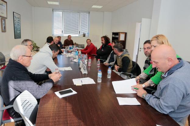 Reunión de los patrones de las cofradías asturianas que concluyó con la renuncia de los responsables de los cabildos. 