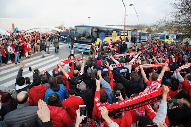 Los sportinguistas, animados antes del partido más esperado.