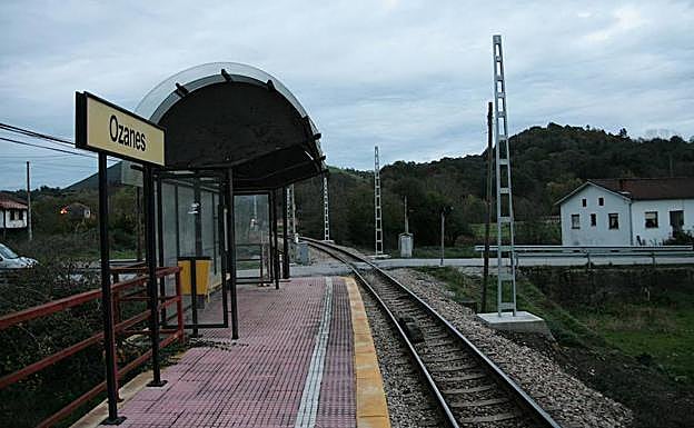 Apeadero de Ozanes.