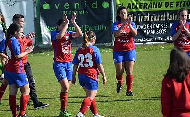 El Gijón FF en un momento del encuentro