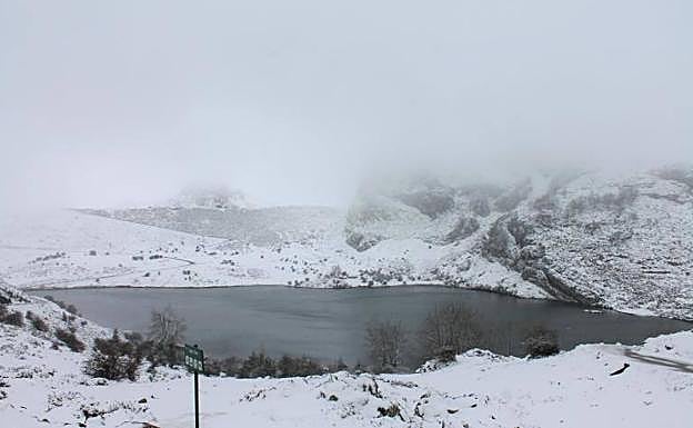 Vídeo: la preciosa estampa de Los Lagos bajo la nieve