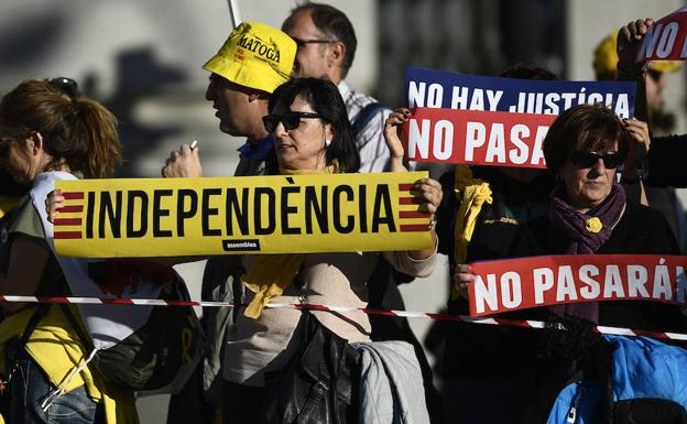 Manifestantes independentistas. 