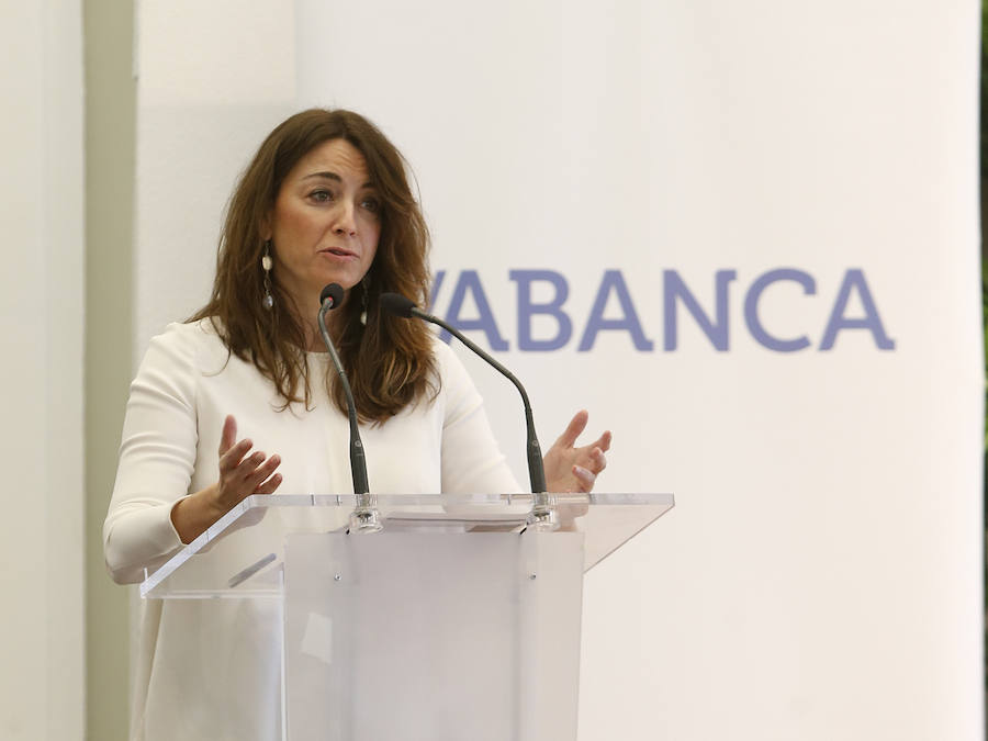 Consiste del XX concurso que EL COMERCIO lleva a cabo para escoger la iniciativa más atractiva, funcional e útil de la región. El sorteo cuenta con seis categorías: Empresarial / institucional, Servicio e iniciativa social, Ocio, Comercio Online, APPS y Blogs