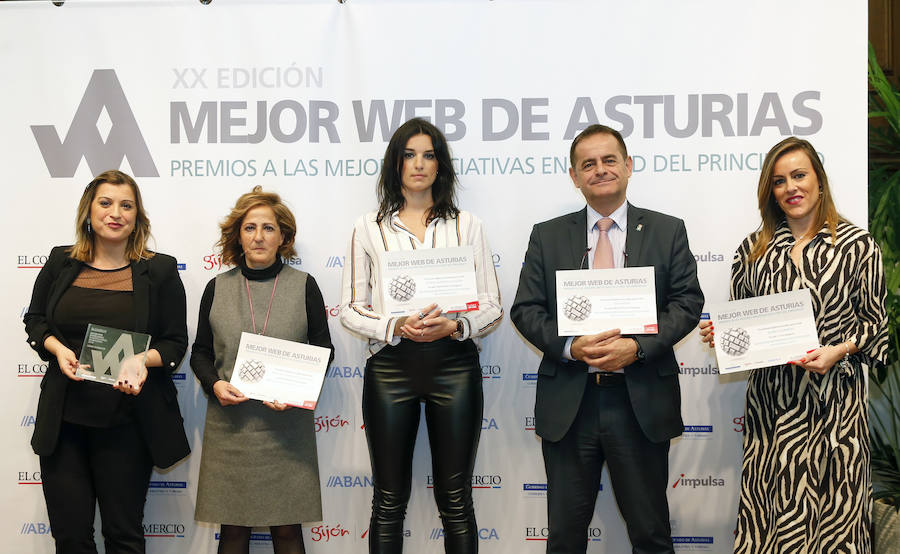 Consiste del XX concurso que EL COMERCIO lleva a cabo para escoger la iniciativa más atractiva, funcional e útil de la región. El sorteo cuenta con seis categorías: Empresarial / institucional, Servicio e iniciativa social, Ocio, Comercio Online, APPS y Blogs