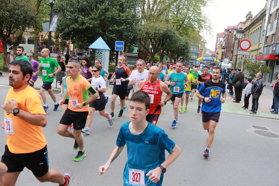 La jornada ha acompañado a los participantes en esta carrera.