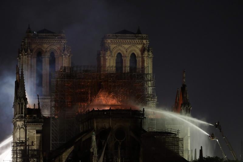 Fotos: El incendio de la catedral de Notre Dame, en imágenes